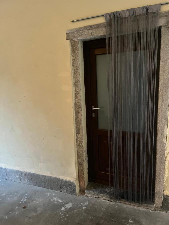 Wowies Room Pettenasco Bagian luar foto