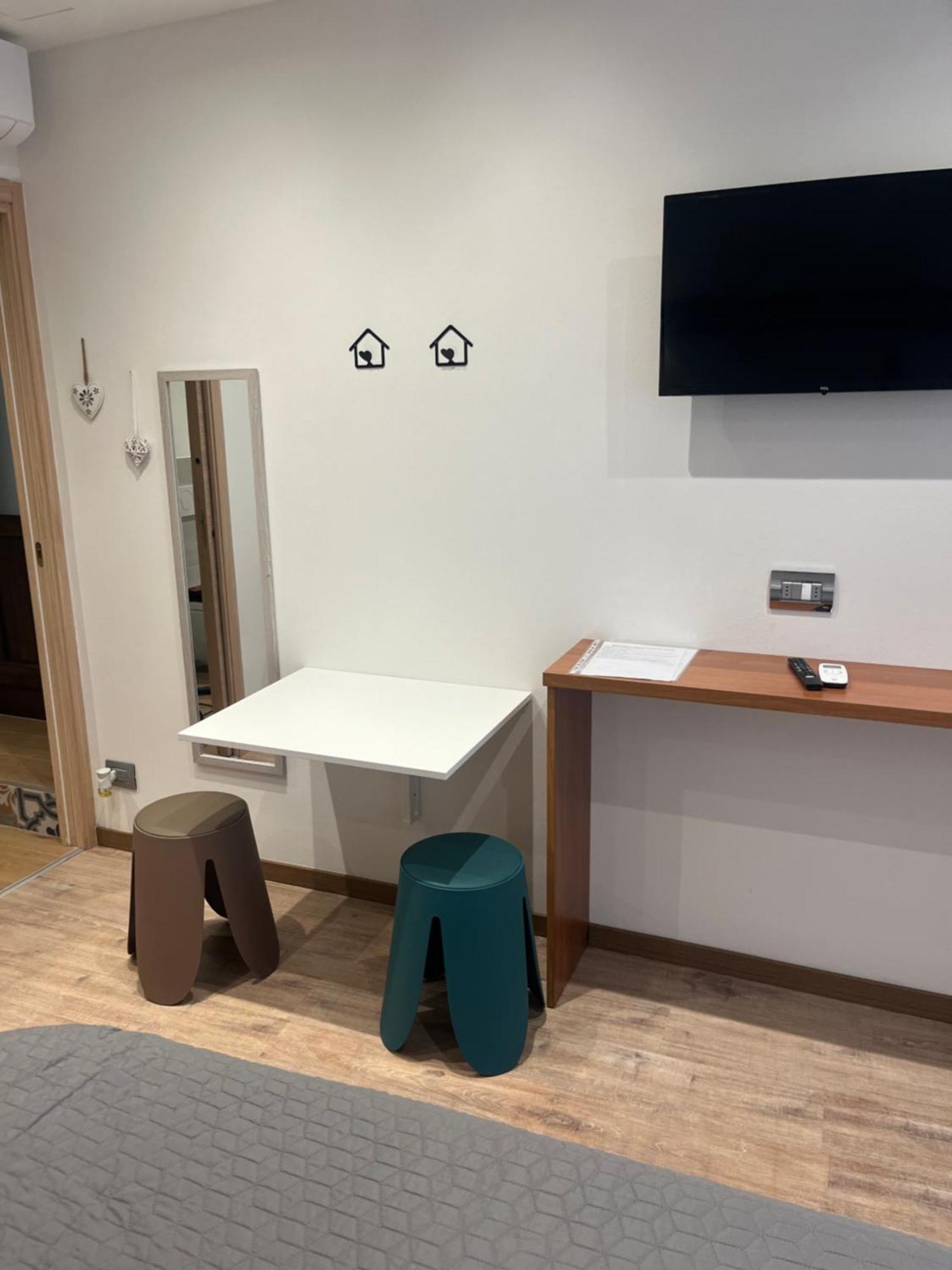 Wowies Room Pettenasco Bagian luar foto